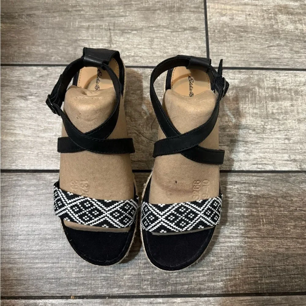 NWOT Eddie Bauer Sandals